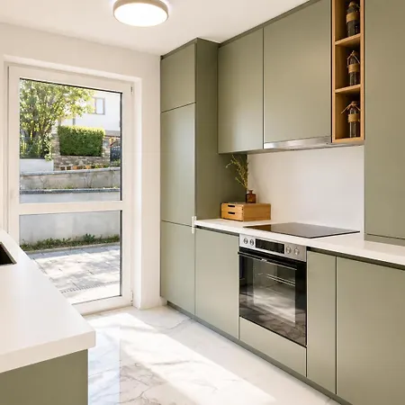 Spacious 4br & 1lr For Families & Groups *