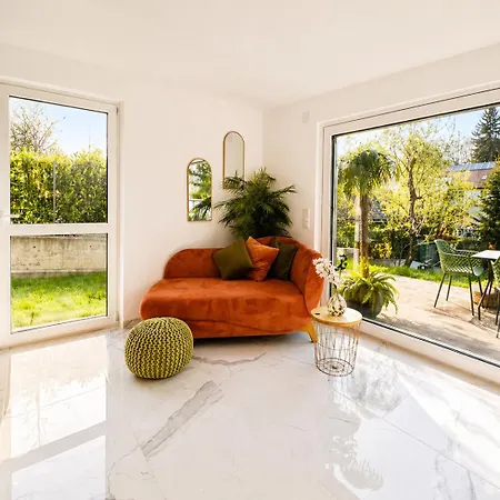 Villa Spacious 4br & 1lr For Families & Groups