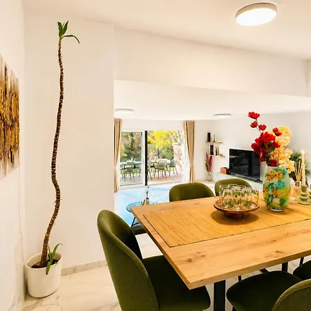Villa Spacious 4br & 1lr For Families & Groups *