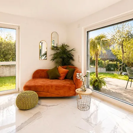 Spacious 4br & 1lr For Families & Groups مودلينغ