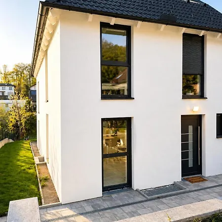 Spacious 4br & 1lr For Families & Groups