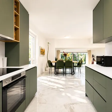 Villa Spacious 4br & 1lr For Families & Groups *